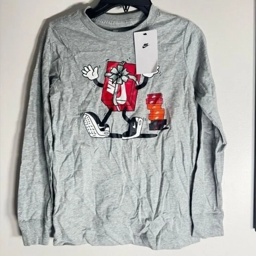 Nike sportswear big